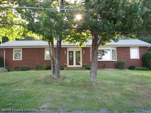 112 T Rt 358 Moscow, PA 18444 - Photo 1 of 5 Gallery Image 1