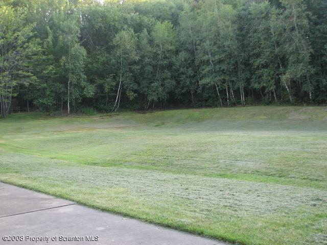 112 T Rt 358 Moscow, PA 18444 - Photo 3 of 5 Gallery Image 3