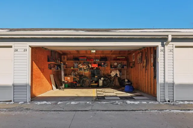 $105,000 | 3170 West Monroe Street, Unit 311, Waukegan, IL 60085