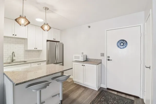 $105,000 | 3170 West Monroe Street, Unit 311, Waukegan, IL 60085