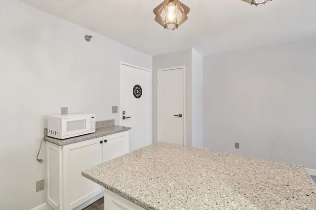 $105,000 | 3170 West Monroe Street, Unit 311, Waukegan, IL 60085