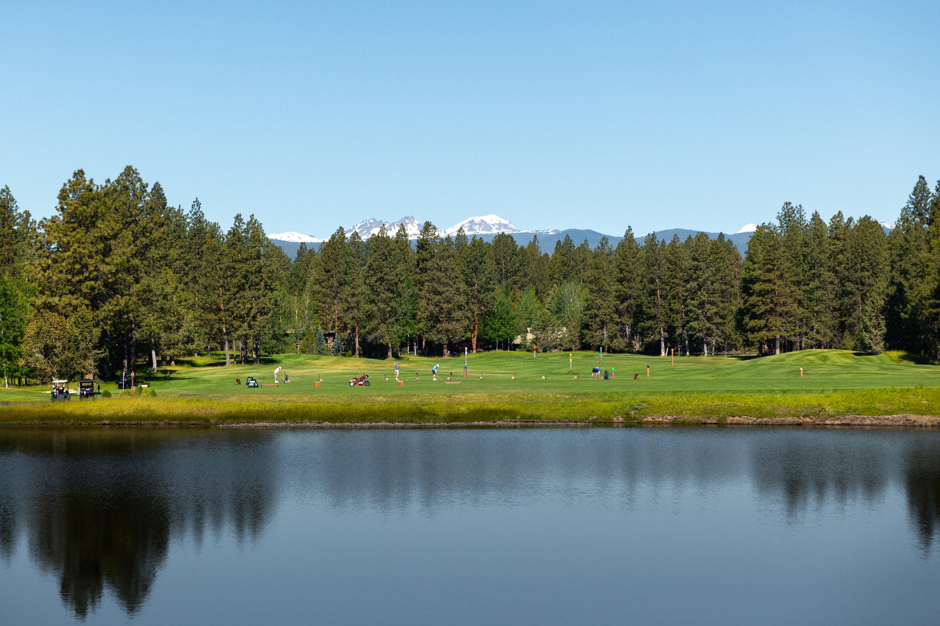 61878 Fall Creek Loop Bend, OR 97702 - Photo 43 of 49 Driving Range