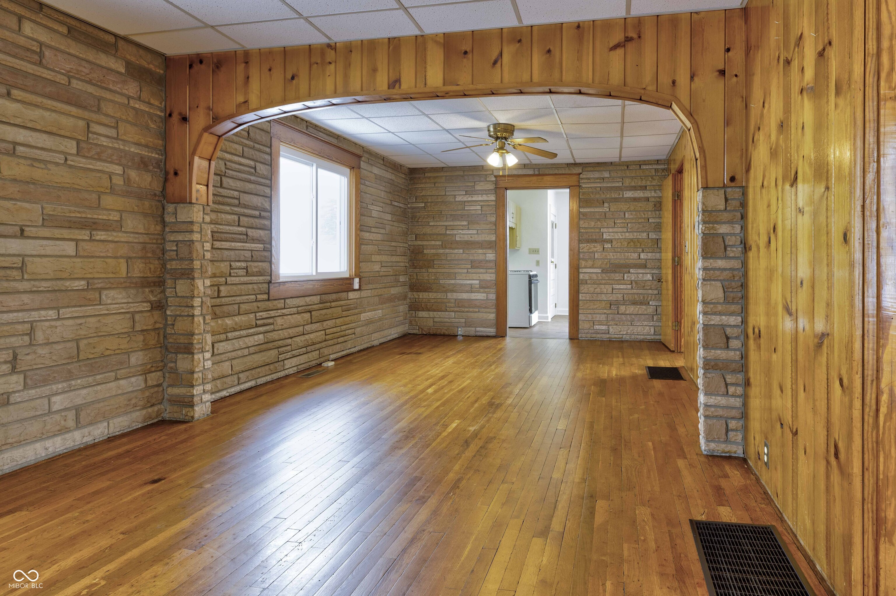 2120 George Street Anderson, IN 46016 - Photo 2 of 23