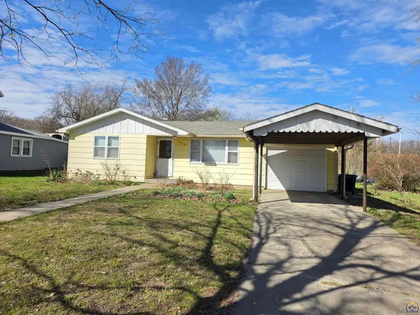 $99,000 | 169 Wabaunsee Avenue, Harveyville, KS 66431