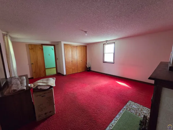 $99,000 | 169 Wabaunsee Avenue, Harveyville, KS 66431