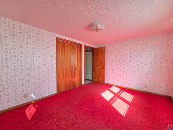 $99,000 | 169 Wabaunsee Avenue, Harveyville, KS 66431