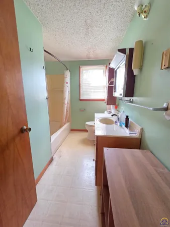 $99,000 | 169 Wabaunsee Avenue, Harveyville, KS 66431