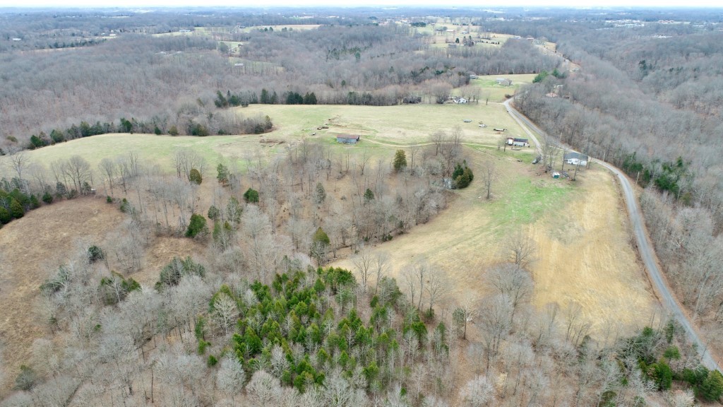 1 Purtle Road Lafayette, TN 37083 - Photo 3 of 8 Gallery Image 3