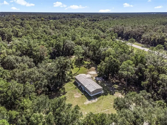 $250,000 | 28 Northeast 558 Avenue, Old Town, FL 32680