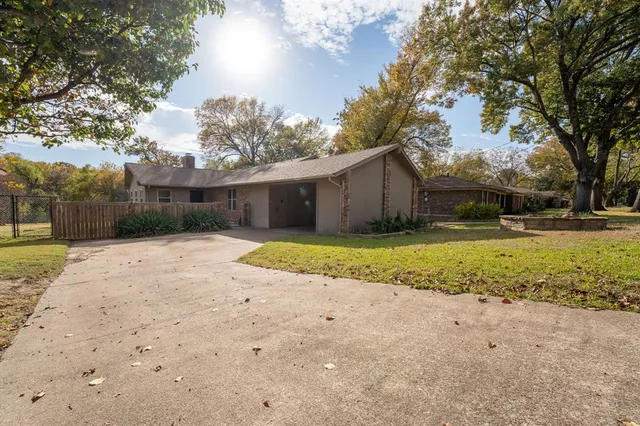 $2,200 | 5508 Flamingo Drive, Rowlett, TX 75089