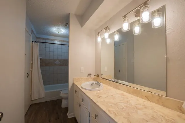 $2,200 | 5508 Flamingo Drive, Rowlett, TX 75089