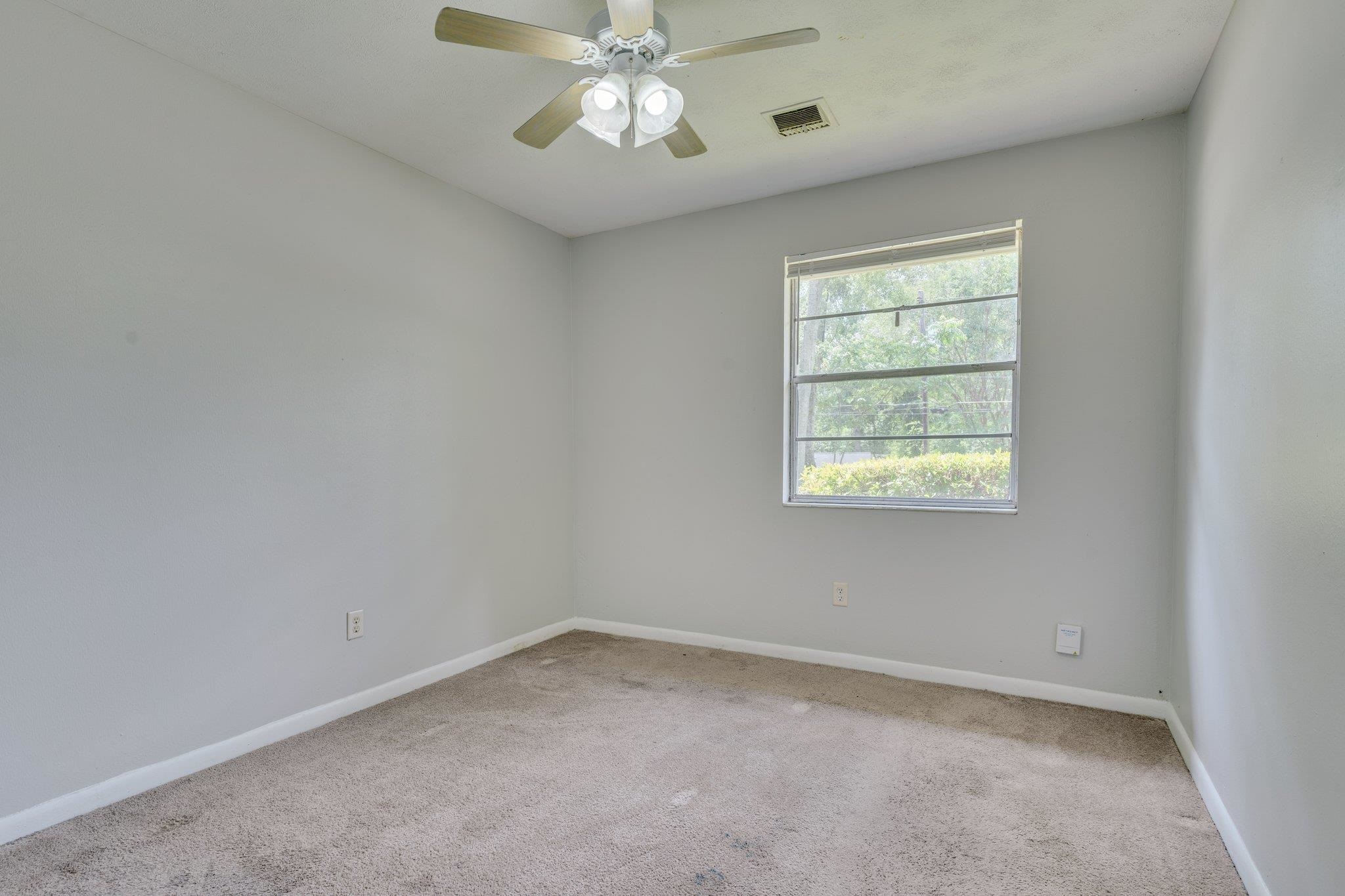 2533 Willamette Road Tallahassee, FL 32303 - Photo 2 of 10