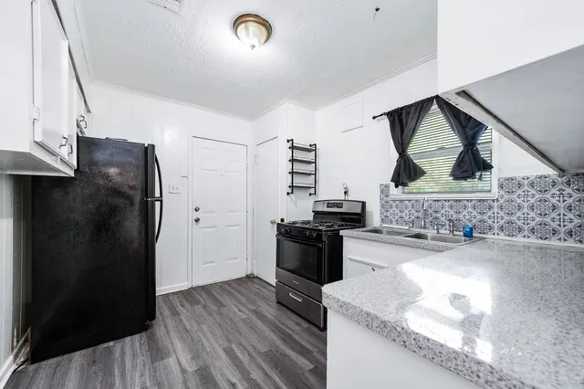 $1,450 | 3723 Odin Court, Houston, TX 77021