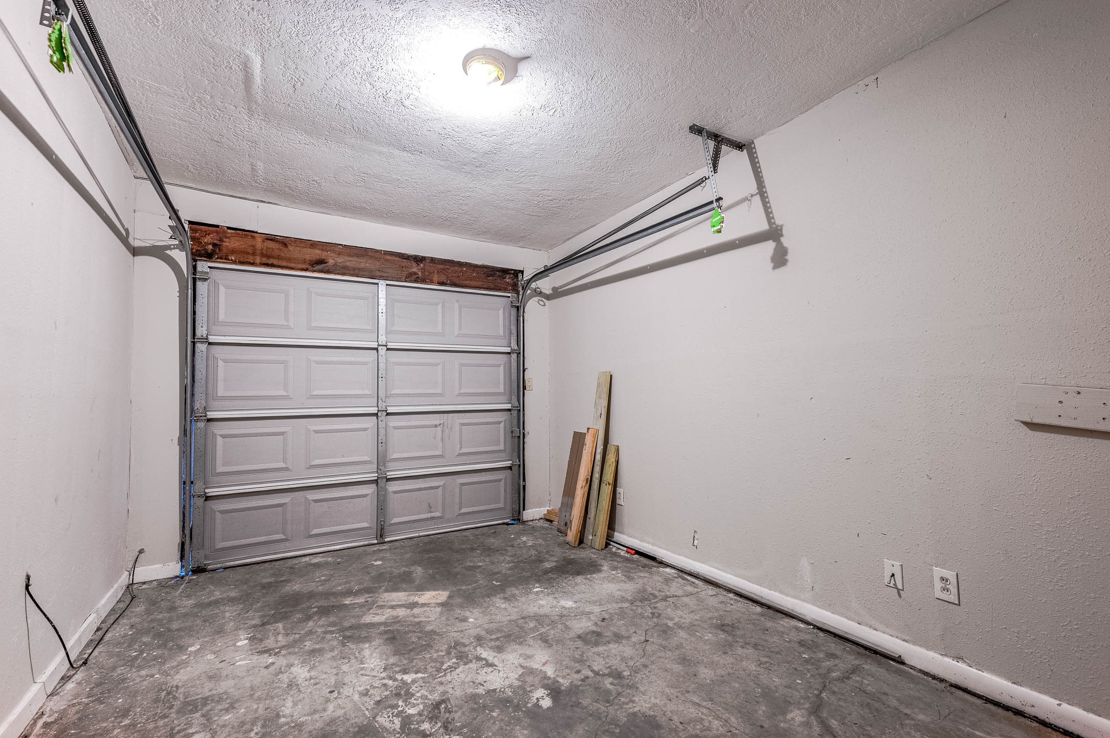 3723 Odin Court Houston, TX 77021 - Photo 16 of 19 a view of a room with an empty space