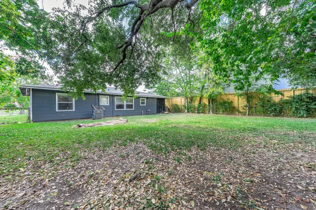 $1,450 | 3723 Odin Court, Houston, TX 77021