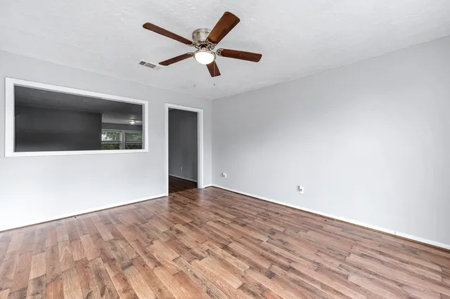 $1,450 | 3723 Odin Court, Houston, TX 77021