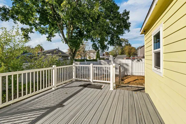 $400,000 | 66 Broadway Avenue, Manchester, NH 03104