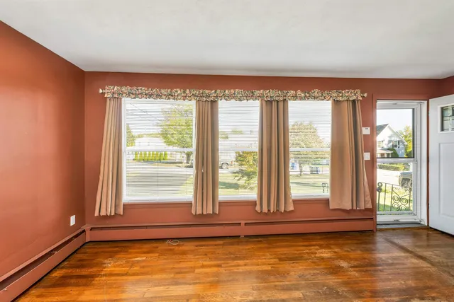 $400,000 | 66 Broadway Avenue, Manchester, NH 03104