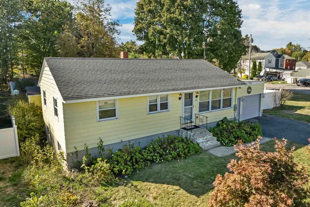 $400,000 | 66 Broadway Avenue, Manchester, NH 03104