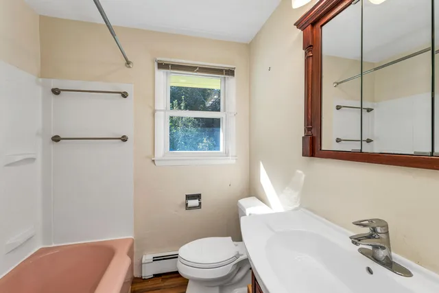 $400,000 | 66 Broadway Avenue, Manchester, NH 03104