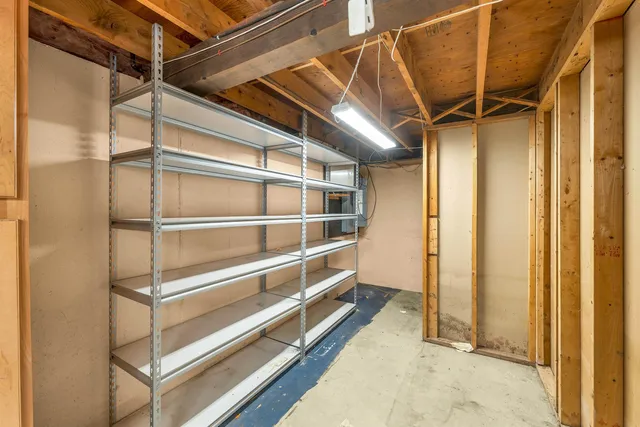 $400,000 | 66 Broadway Avenue, Manchester, NH 03104