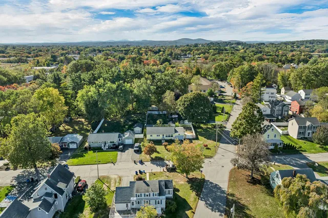 $400,000 | 66 Broadway Avenue, Manchester, NH 03104