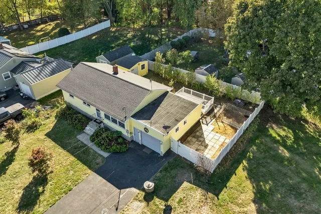 $400,000 | 66 Broadway Avenue, Manchester, NH 03104