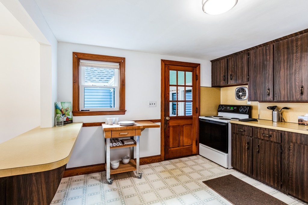 15 Colasanti Road Weymouth, MA 02191 - Photo 9 of 28 Gallery Image 9