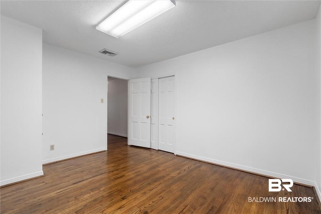 524 East Spring Park Drive Mobile, AL 36608 - Photo 24 of 34