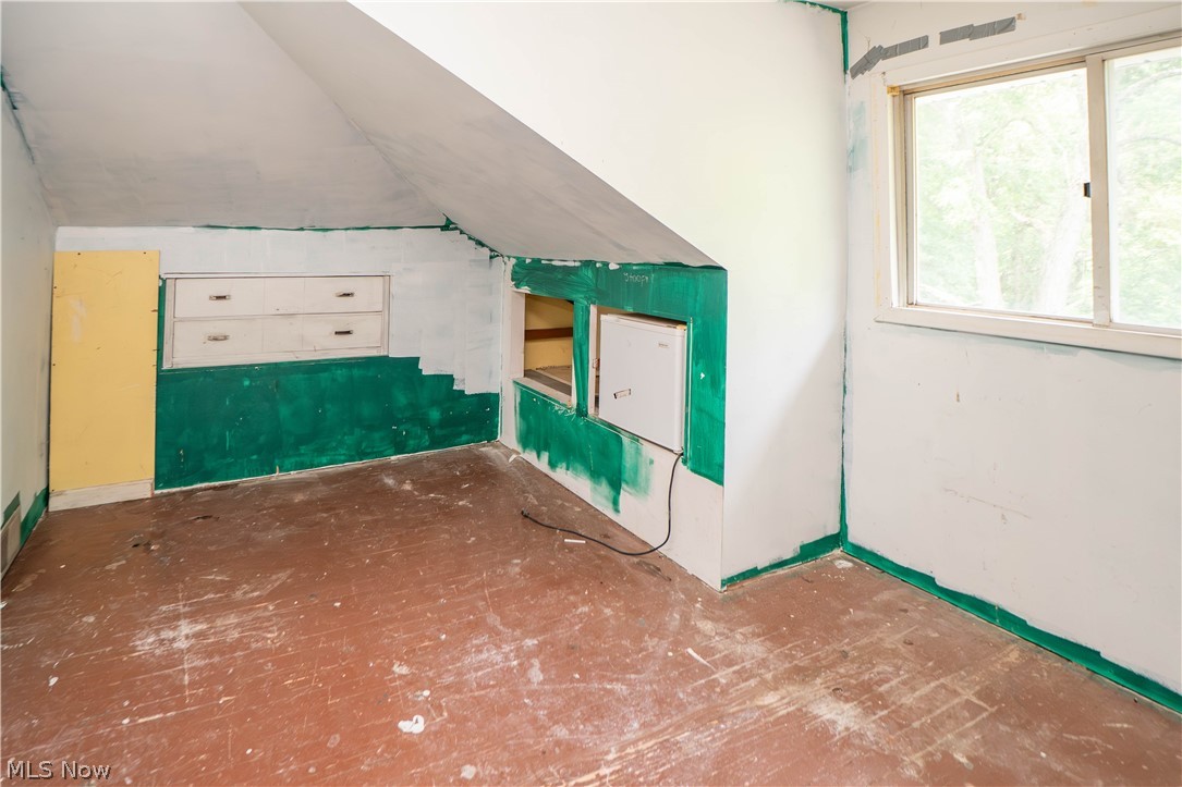 522 Massillon Road Akron, OH 44306 - Photo 16 of 27 Bedroom 3