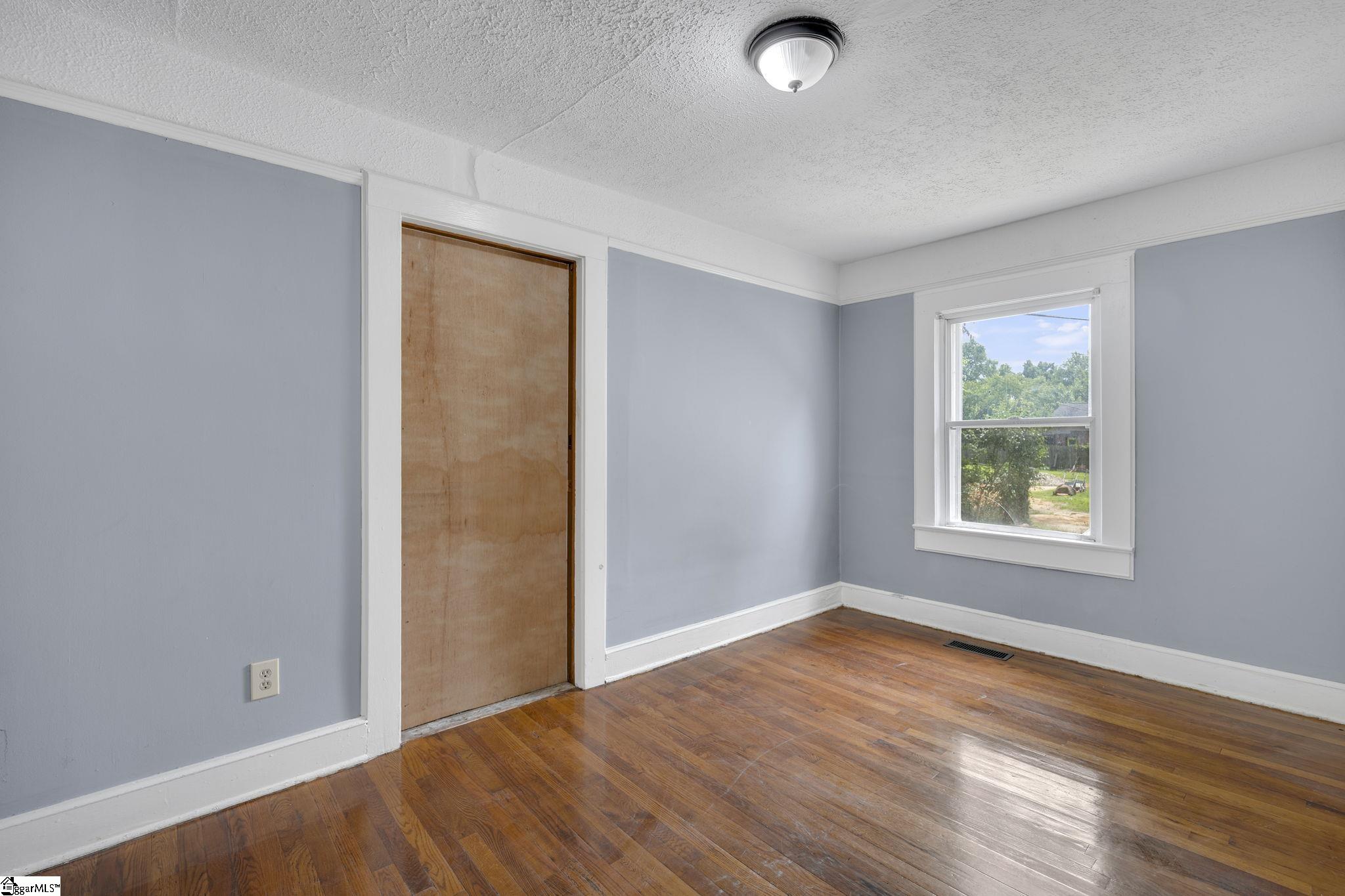107 West Marion Road Greenville, SC 29617 - Photo 19 of 36