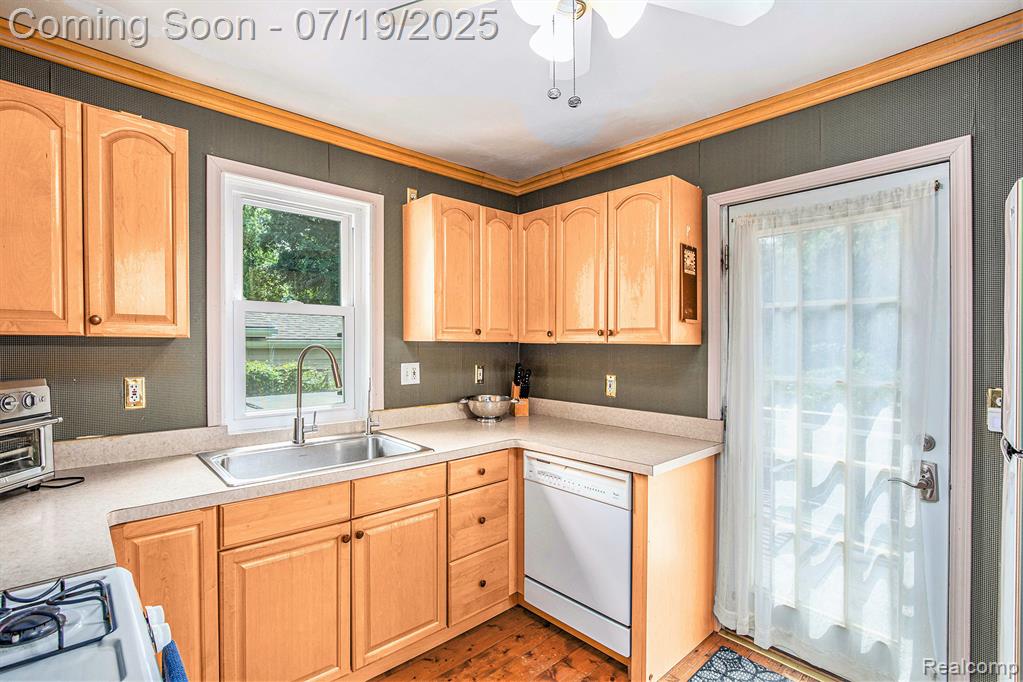 229 West Lafayette Street Romeo, MI 48065 - Photo 11 of 25