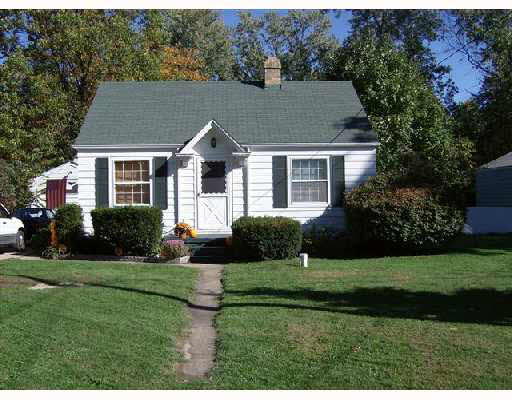 55274 Moss Road South Bend, IN 46628 - Photo 1 of 8 Gallery Image 1