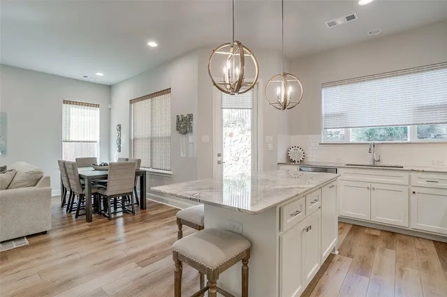 $3,200 | 6334 Oakbend Circle, Fort Worth, TX 76132