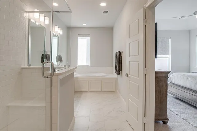 $3,200 | 6334 Oakbend Circle, Fort Worth, TX 76132