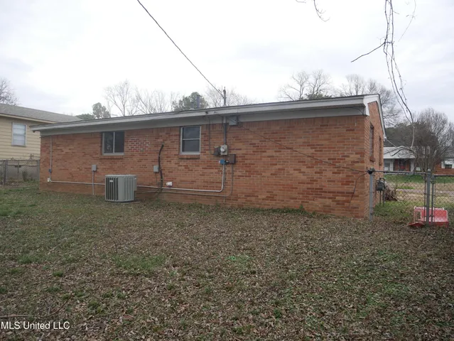 $1,195 | 1821 Vaught Circle, Southaven, MS 38671