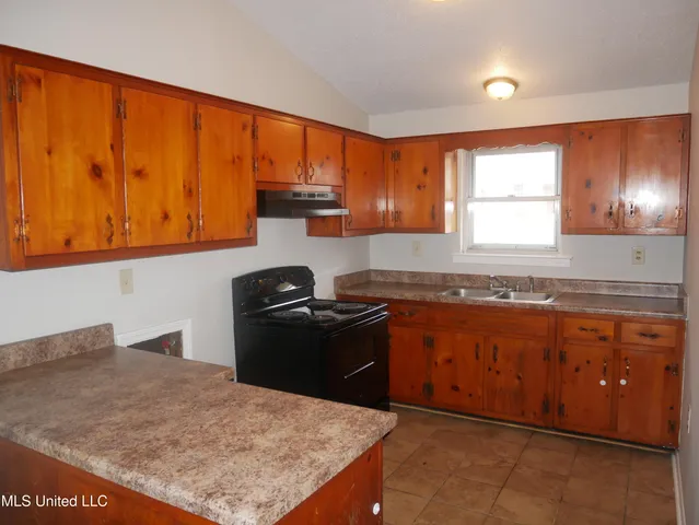 $1,195 | 1821 Vaught Circle, Southaven, MS 38671