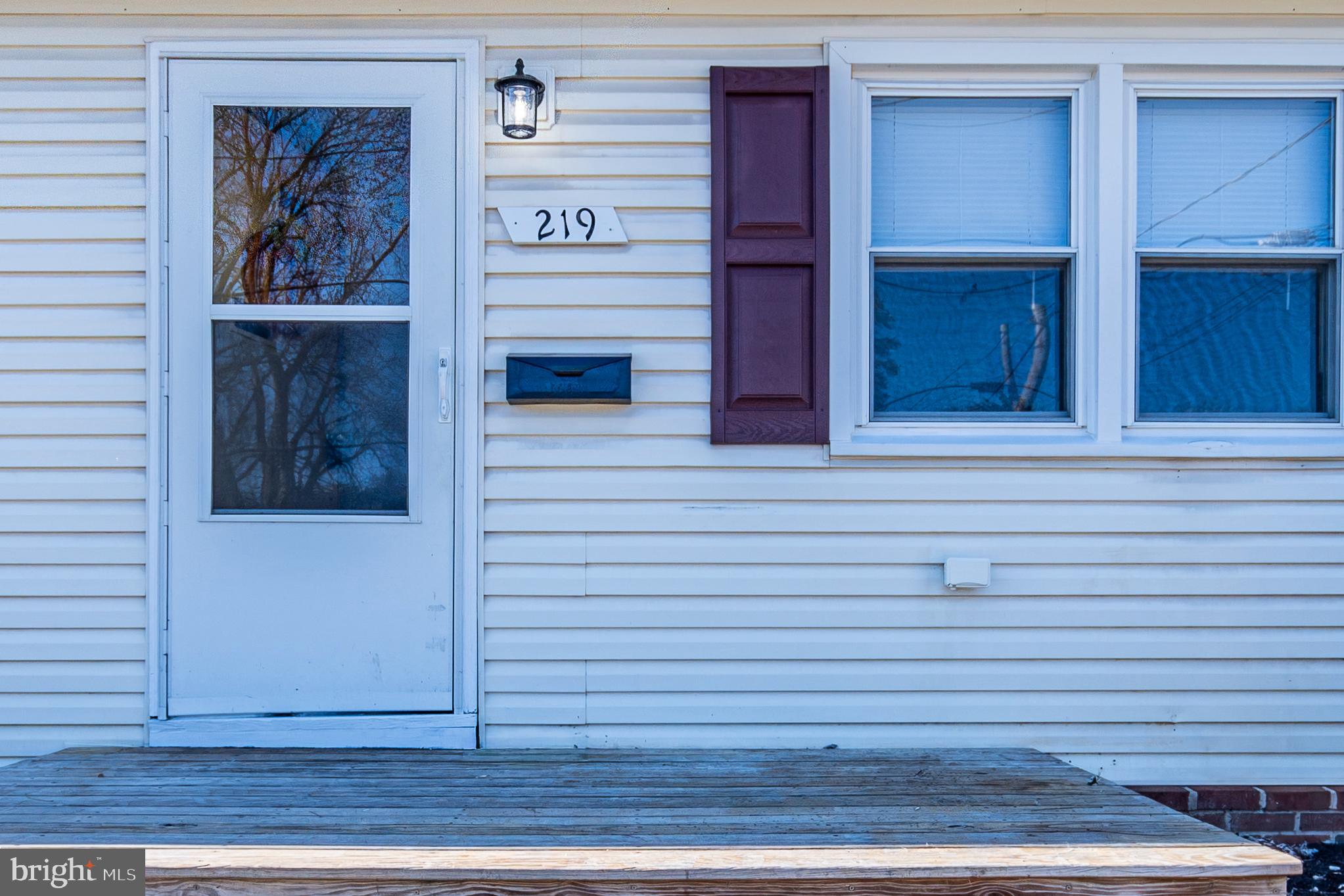 219 Virginia Street Strasburg, VA 22657 - Photo 23 of 29 a view of entrance