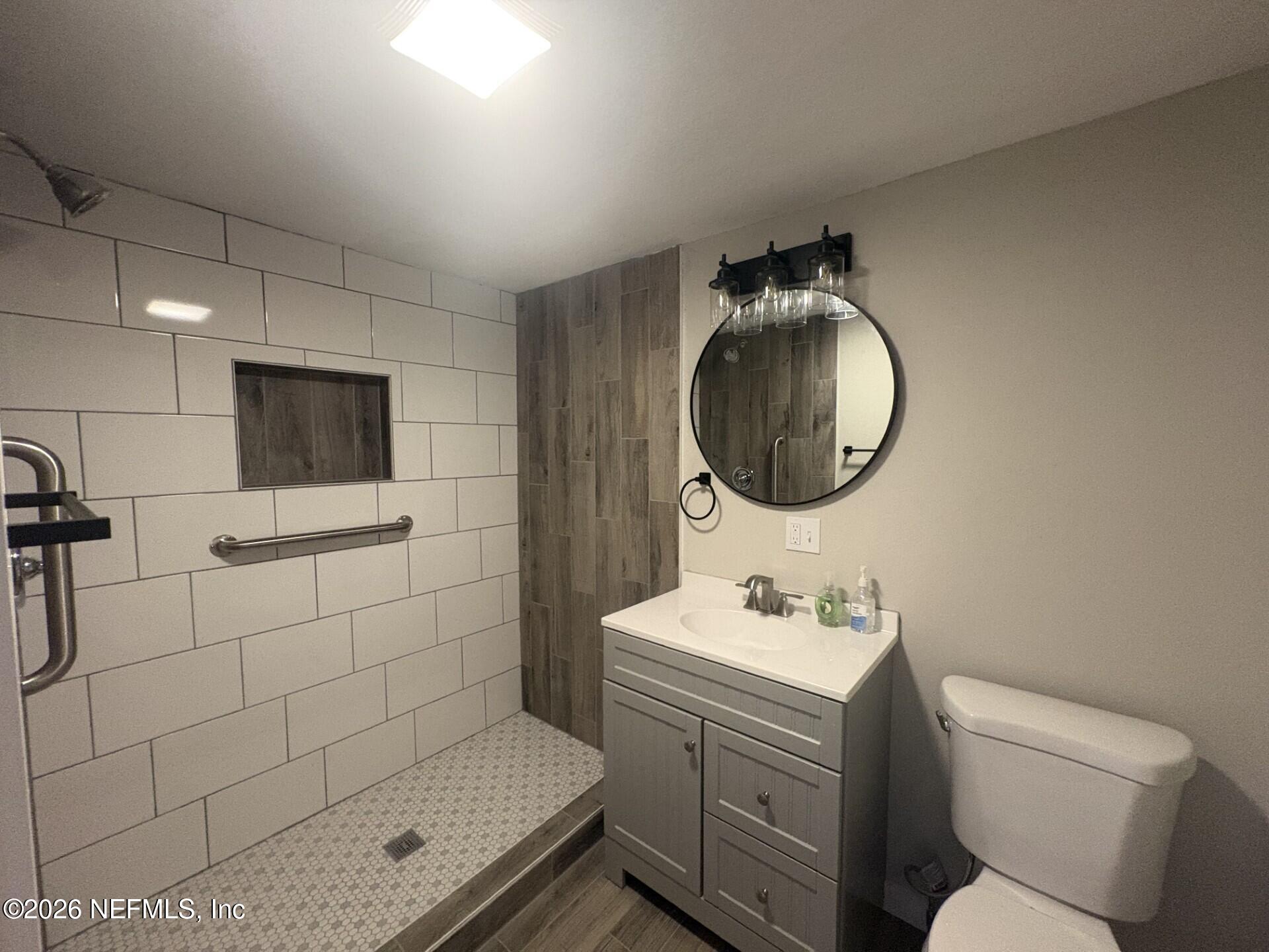 109 Gaskin Road Palatka, FL 32177 - Photo 10 of 22 Bathroom