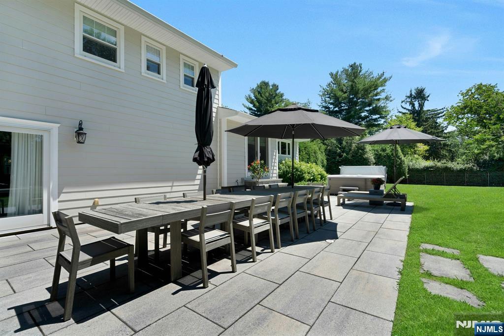 247 Oldwoods Road Franklin Lakes, NJ 07417 - Photo 22 of 26