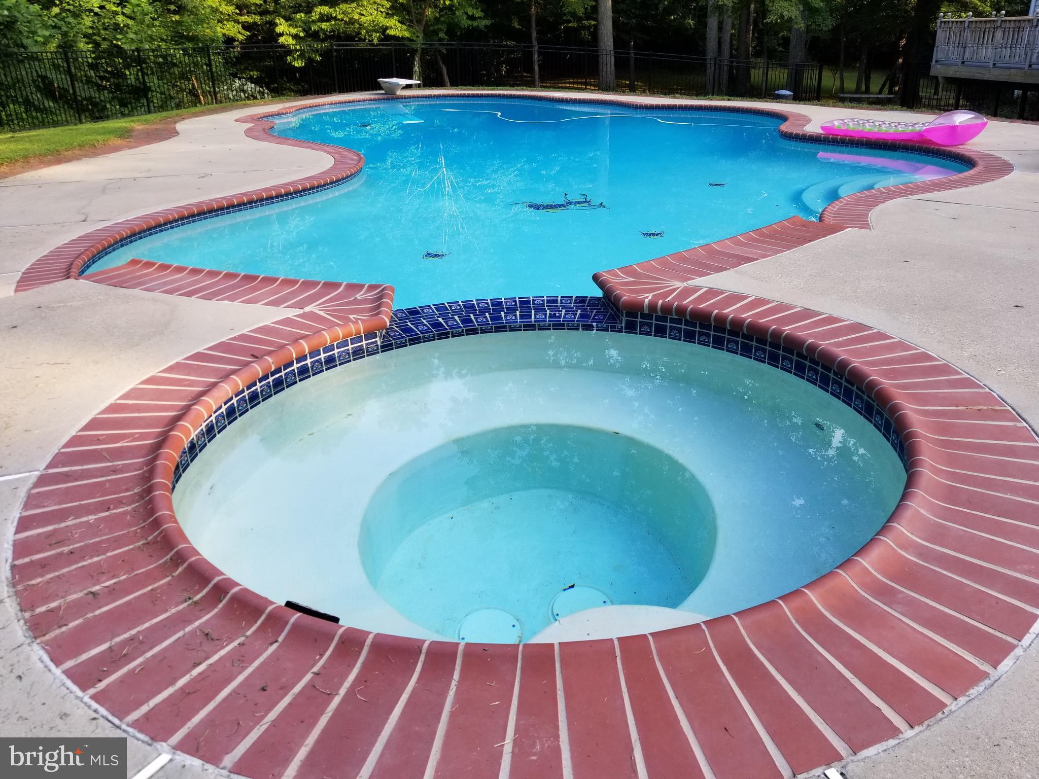 1321 Emmanuel Church Road Huntingtown, MD 20639 - Photo 28 of 30 Pool & Jacuzzi