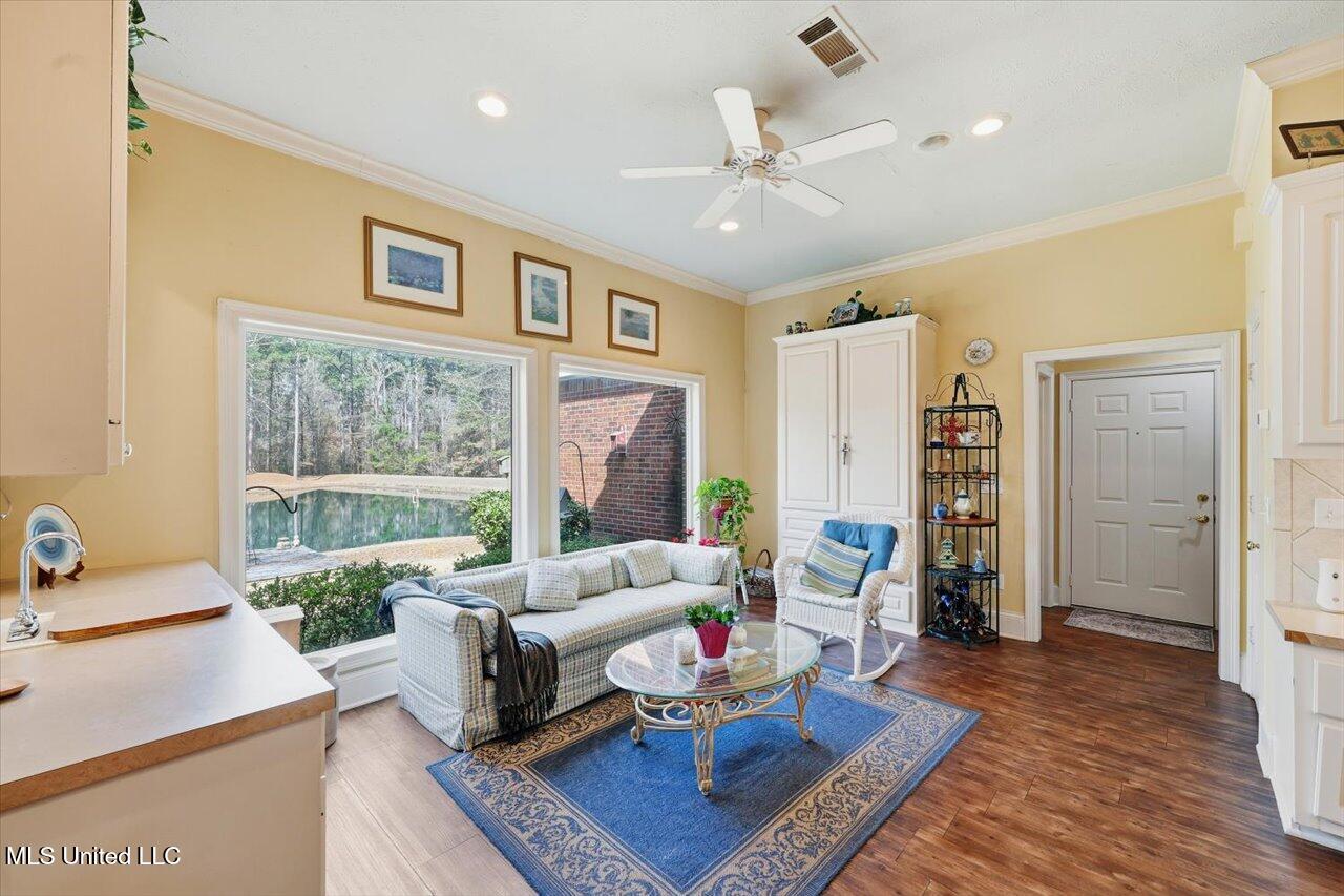 1407 Monterey Road Florence, MS 39073 - Photo 13 of 75 13-1407 Monterey Rd _ Home Tours MS