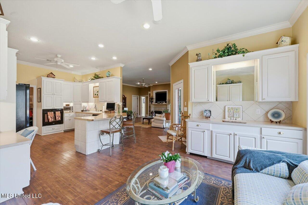 1407 Monterey Road Florence, MS 39073 - Photo 14 of 75 14-1407 Monterey Rd _ Home Tours MS