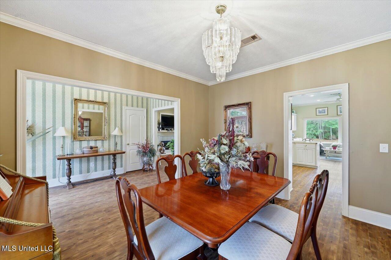 1407 Monterey Road Florence, MS 39073 - Photo 20 of 75 20-1407 Monterey Rd _ Home Tours MS