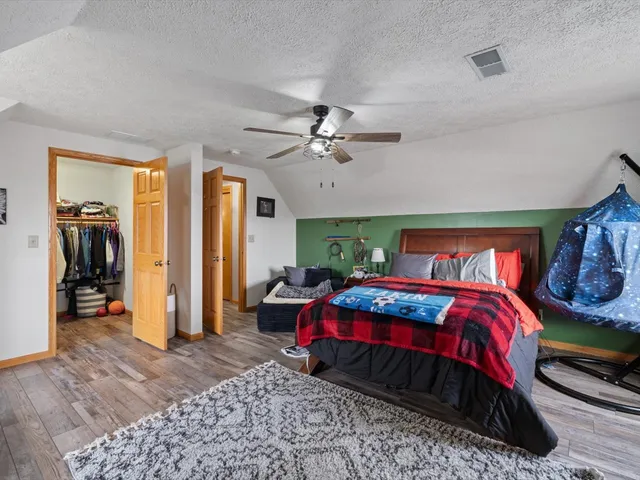 $420,000 | 2572 160th Avenue, Aledo, IL 61231