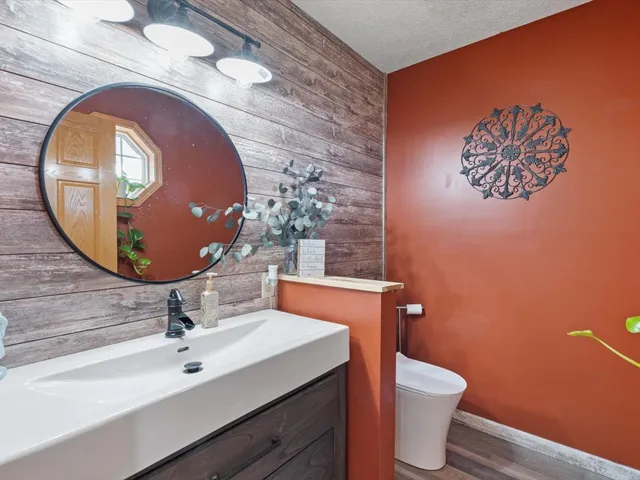 $420,000 | 2572 160th Avenue, Aledo, IL 61231