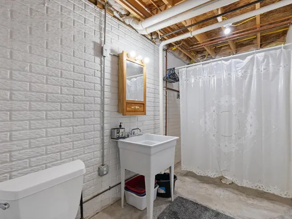 $420,000 | 2572 160th Avenue, Aledo, IL 61231