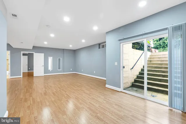 $1,285,000 | 40560 Aldie Springs Drive, Aldie, VA 20105