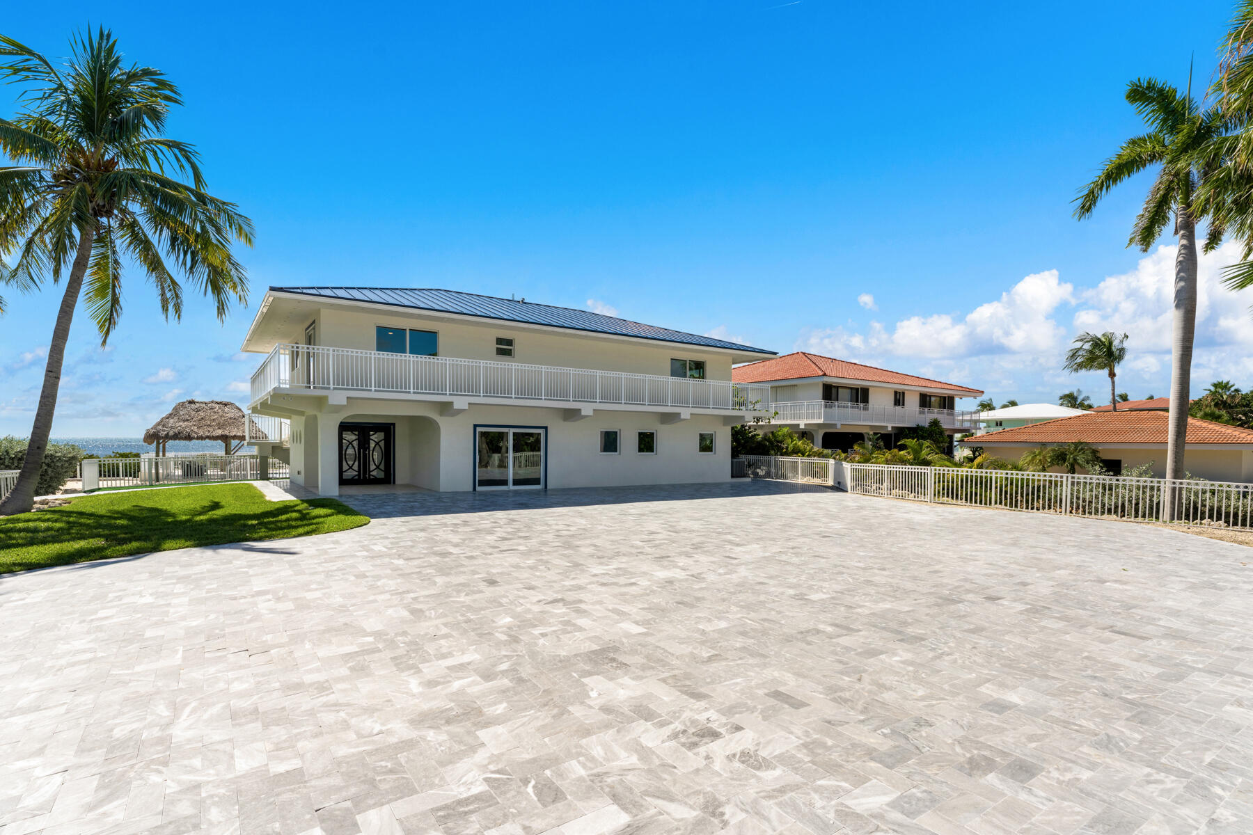 308 Sabal Street Duck Key, FL 33050 - Photo 81 of 87 Large Driveway