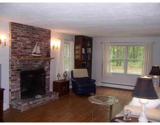 11 Sagamore Road Ipswich, MA 01938 - Photo 4 of 8 Gallery Image 4